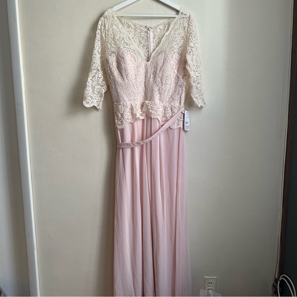 NWT Jenny Packham JP1011 3/4 Sleeve Bridesmaid Back Lace Maxi Gown plus size 14R - Picture 3 of 7